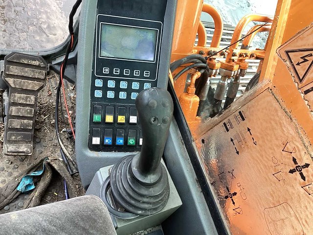 1999 volvo ec280 rupsgraafmachine - afbeelding 11 van  64