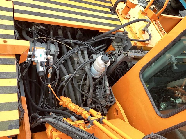 1999 volvo ec280 rupsgraafmachine - afbeelding 22 van  64