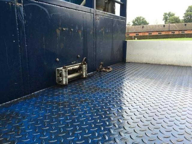 1999 volvo fh16-520 vrachtwagen - afbeelding 5 van  8