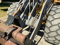 1999 volvo l70c wiellader met puinbak, vorkenbord en hijsjuk - afbeelding 9 van  40