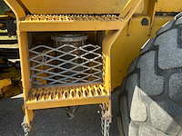 1999 volvo l70c wiellader met puinbak, vorkenbord en hijsjuk - afbeelding 16 van  40