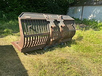 1999 volvo l70c wiellader met puinbak, vorkenbord en hijsjuk - afbeelding 27 van  40