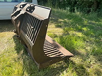 1999 volvo l70c wiellader met puinbak, vorkenbord en hijsjuk - afbeelding 31 van  40