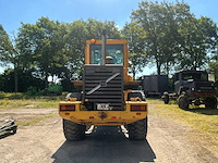 1999 volvo l70c wiellader met puinbak, vorkenbord en hijsjuk - afbeelding 36 van  40