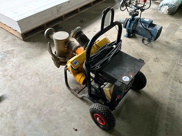 1999 wavo 75c 0.15 waterpomp - afbeelding 3 van  7