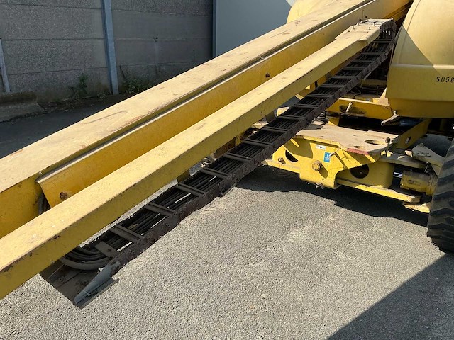 1999 zelfrijdende telescoophoogwerker met werkplatform grove gt141da - afbeelding 8 van  37