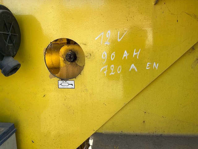 1999 zelfrijdende telescoophoogwerker met werkplatform grove gt141da - afbeelding 18 van  37