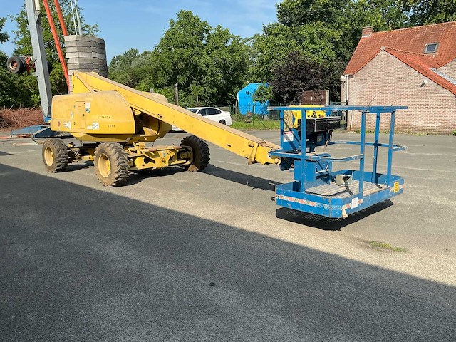 1999 zelfrijdende telescoophoogwerker met werkplatform grove gt141da - afbeelding 12 van  37