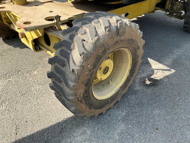 1999 zelfrijdende telescoophoogwerker met werkplatform grove gt141da - afbeelding 37 van  37