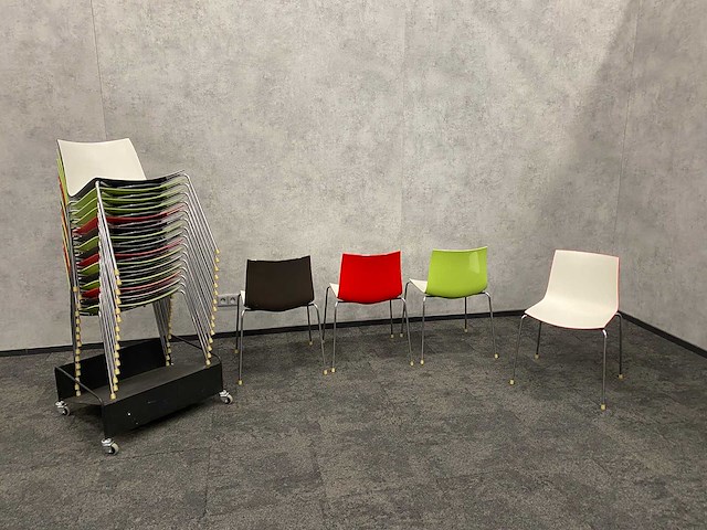 19x arper catifa - vergaderstoel met trolley - afbeelding 1 van  10