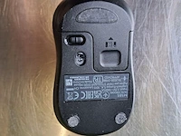 1x beelscherm, inc. diverse toebehoren, logitech, aoc - afbeelding 12 van  15