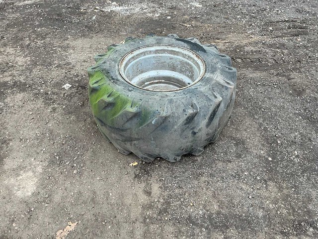 1x bkt implement as504 15.0/55 r17 band, wiel en velg - afbeelding 7 van  12