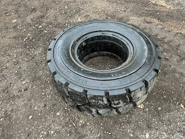 1x bkt wide wall 27x10 r12 band, wiel en velg ongebruikt - afbeelding 9 van  13