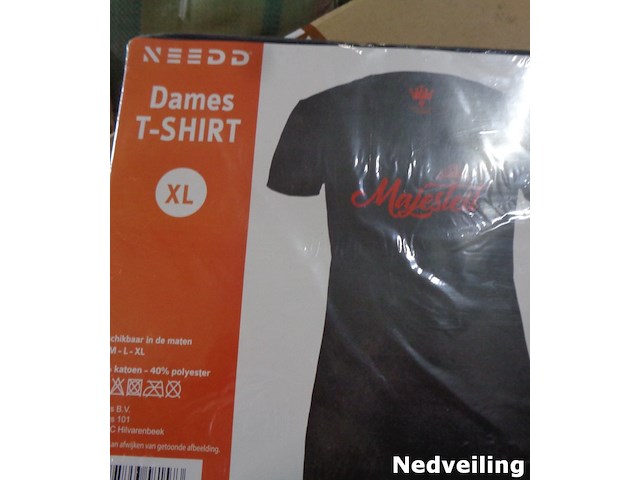 1x dames t-shirt zwart majesteit maat xl - afbeelding 2 van  3