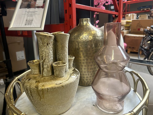 1x design stoel, 2x bijzettafel, diverse decoratie/accessoires - afbeelding 3 van  15