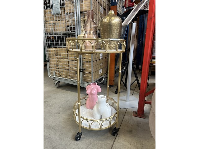 1x design stoel, 2x bijzettafel, diverse decoratie/accessoires - afbeelding 8 van  15