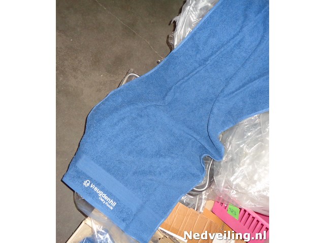 1x handdoek 48x100cm blauw - afbeelding 1 van  3