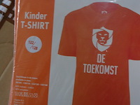 1x kinder t-shirt de toekomst mt 122/128 - afbeelding 1 van  3