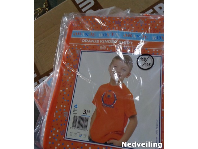 1x oranje kinder t-shirt maat 110/116 - afbeelding 3 van  3
