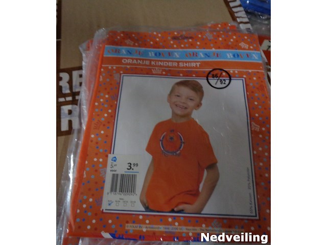 1x oranje kinder t-shirt maat 86/92 - afbeelding 3 van  3