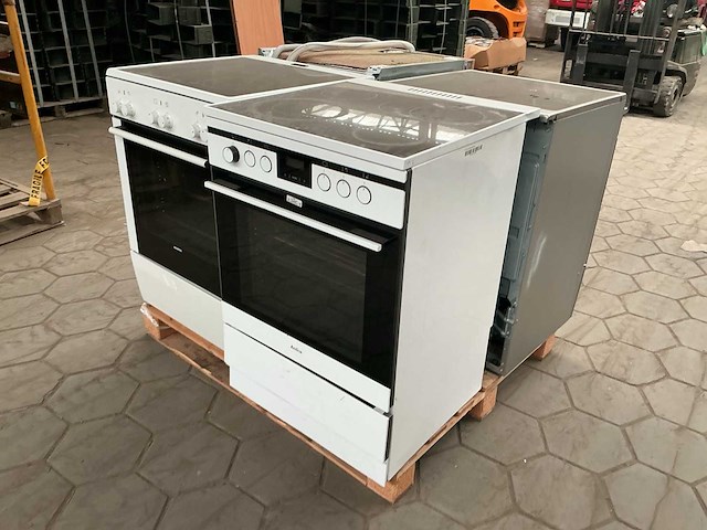 1x siemens fornuis, 1x amica fornuis, 1x bosch fornuis, 1 x bosch vaatwasser (4x) - afbeelding 2 van  8