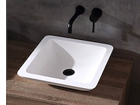 1x solid surface - mat wit - vierkant