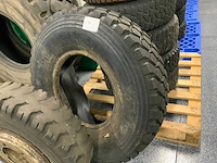 1x solideal met velg bandenmaat 8.25-15 1x michelin 11.00r20 - afbeelding 5 van  8