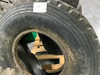 1x solideal met velg bandenmaat 8.25-15 1x michelin 11.00r20 - afbeelding 6 van  8