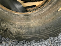 1x solideal met velg bandenmaat 8.25-15 1x michelin 11.00r20 - afbeelding 8 van  8