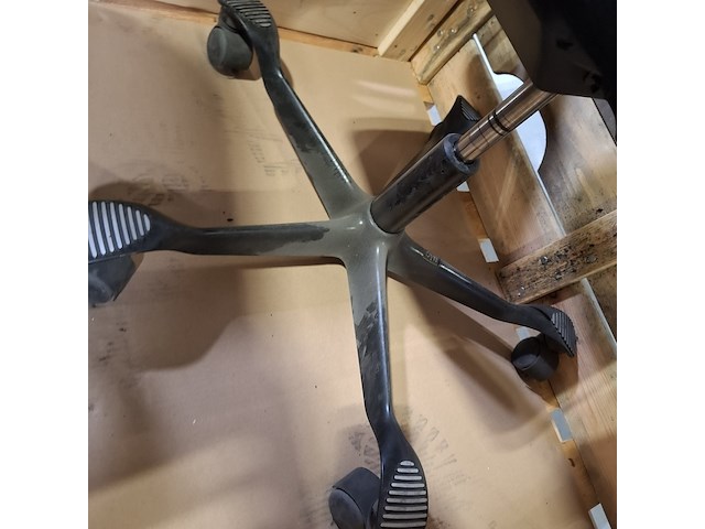 1x stoel en 1x bureaustoel - afbeelding 5 van  7