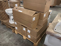 1x toilet geberit en 49x planchetten - afbeelding 1 van  9