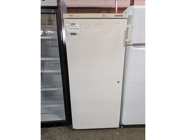 1x vriezer met 2x koel- / vriescombinatie liebherr, indesit, exquisit - afbeelding 4 van  11