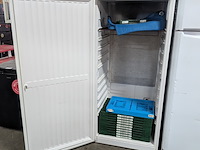 1x vriezer met 2x koel- / vriescombinatie liebherr, indesit, exquisit - afbeelding 5 van  11