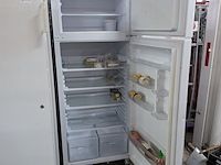 1x vriezer met 2x koel- / vriescombinatie liebherr, indesit, exquisit - afbeelding 10 van  11