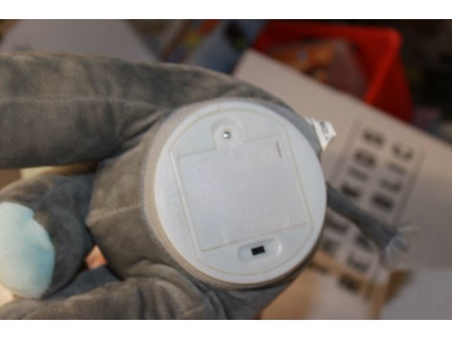 1x zingende olifant praat je na en zingt kiekeboe grijs/blauw mix doos 10 loc o13 - afbeelding 3 van  5