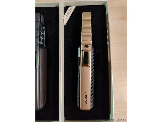 1x zwarte turbo jetflame aanstekers - gasbrander - vuurwerk torch - crème brûlée brander - afbeelding 2 van  7