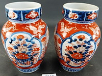 2 19de eeuwse japans imari vazen - afbeelding 2 van  5