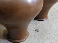 2 amfoorvormige koperen schenkkannen - afbeelding 5 van  5