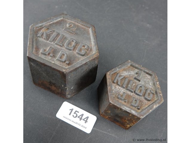 2 antieke ijzeren gewichten - afbeelding 2 van  5