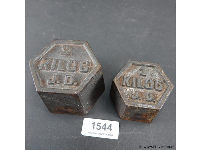 2 antieke ijzeren gewichten - afbeelding 3 van  5