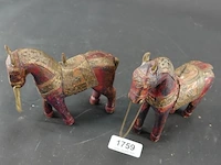 2 antieke met koper belegde indiase marwari paarden - afbeelding 3 van  8