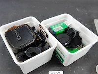 2 bakjes fototoebehoren - afbeelding 2 van  5