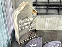 2 beachvlaggen en decorelement "welkom" - afbeelding 2 van  3