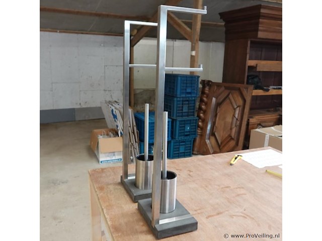 2 blomus geborsteld rvs toiletstandaards - afbeelding 3 van  5