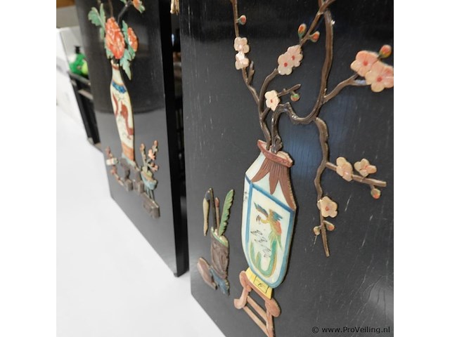 2 chinese laqué panelen met in speksteen gesneden voorstellingen - afbeelding 4 van  5