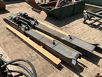2-delig hydraulisch aanbouwdeel
