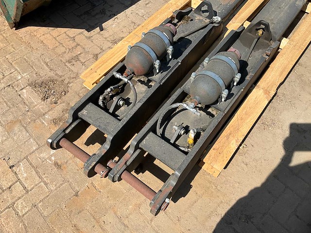 2-delig hydraulisch aanbouwdeel - afbeelding 4 van  5