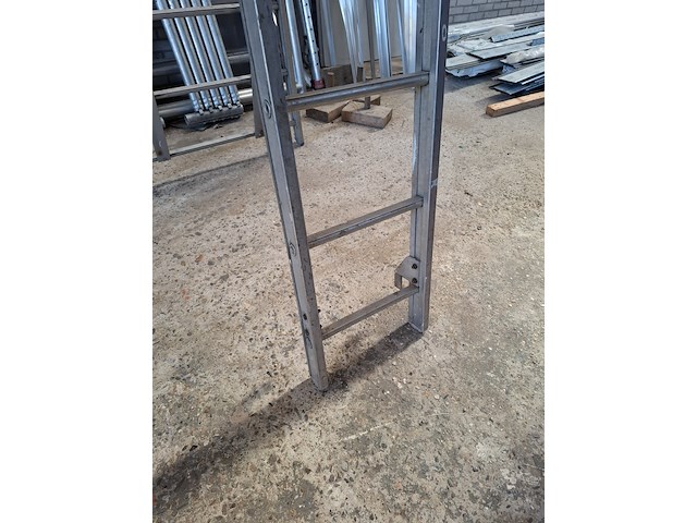 2-delige ladder centrum - afbeelding 3 van  4