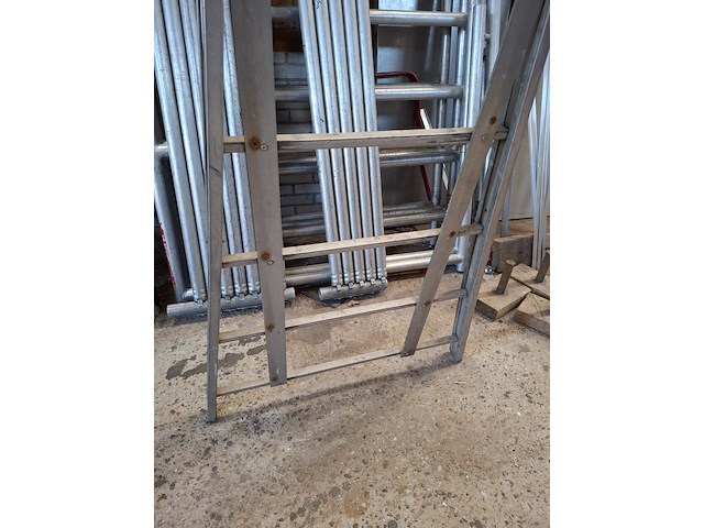 2-delige ladder centrum - afbeelding 4 van  4