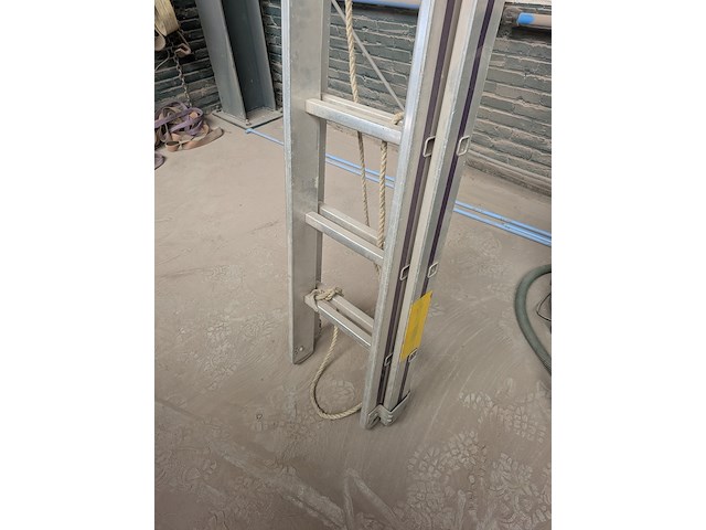 2-delige schuifladder met gevelrol 2x16 - afbeelding 2 van  5